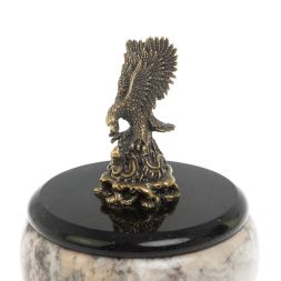 Шкатулка круглая из креноида "Орёл" 10,5х10,5х14 см