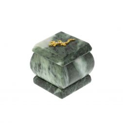 Шкатулка "Ящерица в стразах" из шабровского змеевика 4,5х4,5х6 см