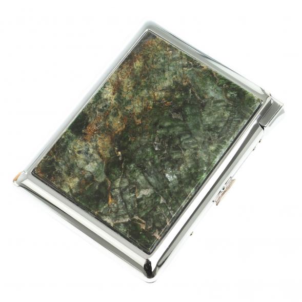 Портсигар на 20 сигарет с зажигалкой камень актинолит 123428