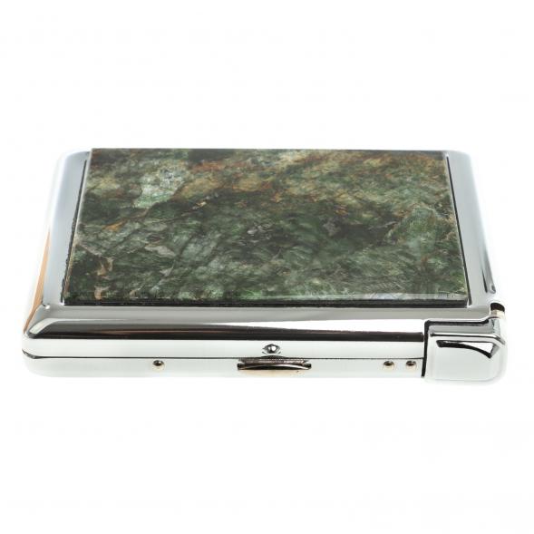 Портсигар на 20 сигарет с зажигалкой камень актинолит 123428