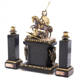 Каминные часы из бронзы "Георгий Победоносец" с подсвечниками камень яшма