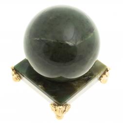 Шар из нефрита 8 см на подставке