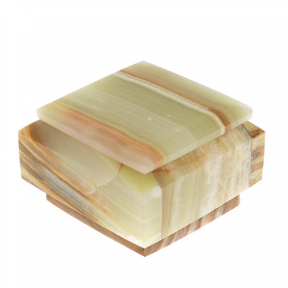 Шкатулка из оникса 7х7х6 см (3х3) 129740