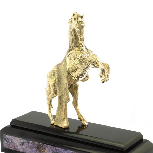 Часы &amp;quot;Конь с попоной&amp;quot; из чароита 129268