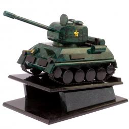 Сувенир из камня змеевик "Танк Т-34" на постаменте