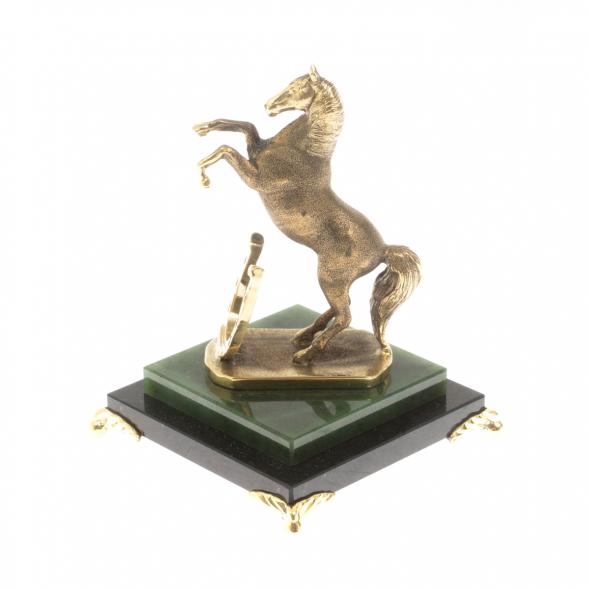 Бронзовая статуэтка &amp;quot;Лошадь с подковой&amp;quot; камень нефрит 130064