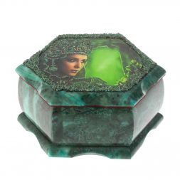 Каменная шкатулка &amp;quot;Хозяйка медной горы&amp;quot; змеевик 14х12,5х7 см