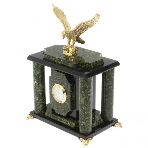 Часы &amp;quot;Орёл&amp;quot; из баженовского змеевика 126501