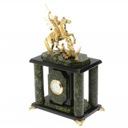 Часы &amp;quot;Георгий Победоносец&amp;quot; из баженовского змеевика